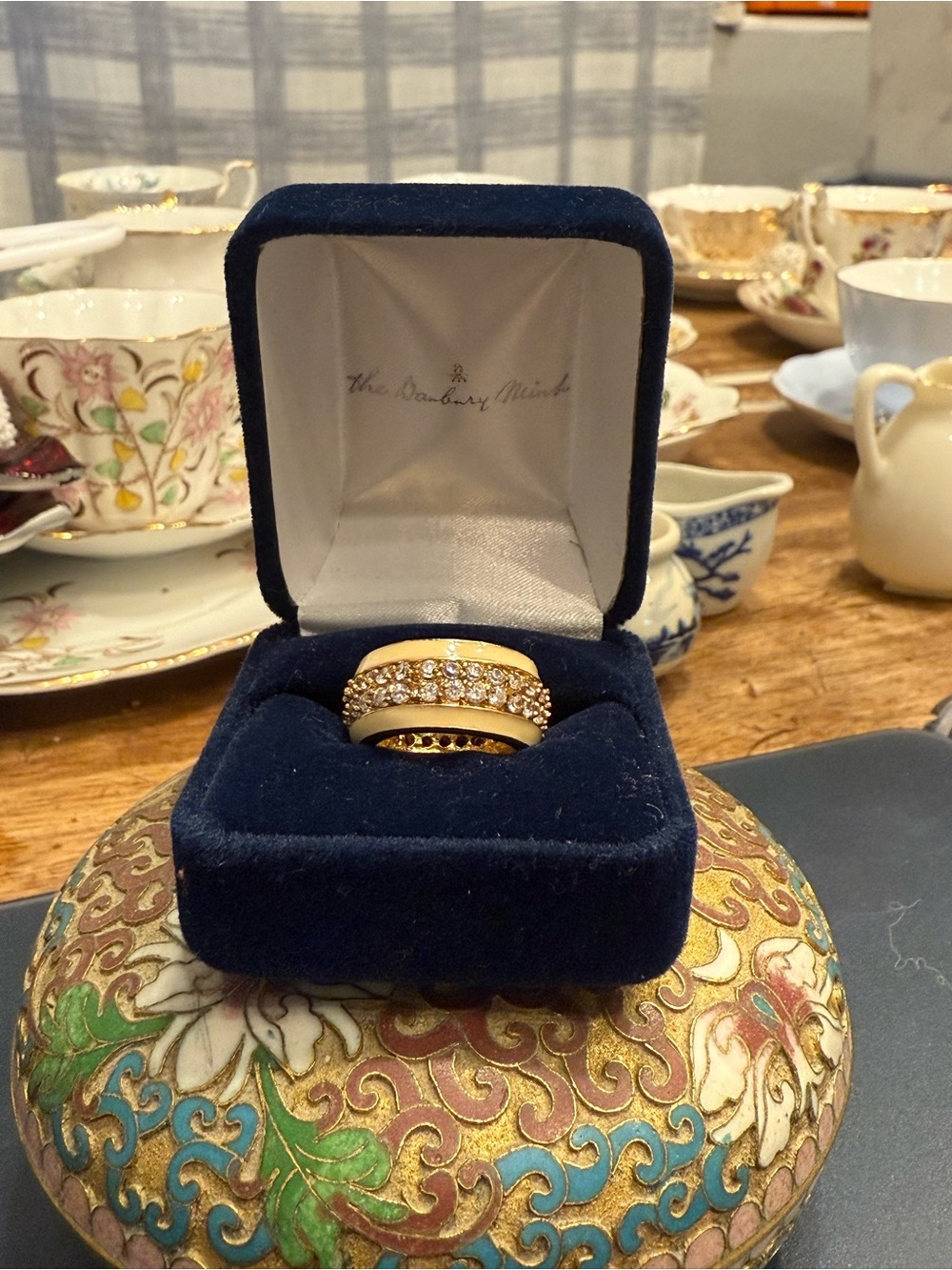 Vintage Gold Tone Rhinestone Cream Enamel Ring